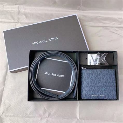 michael kors wallet gift set